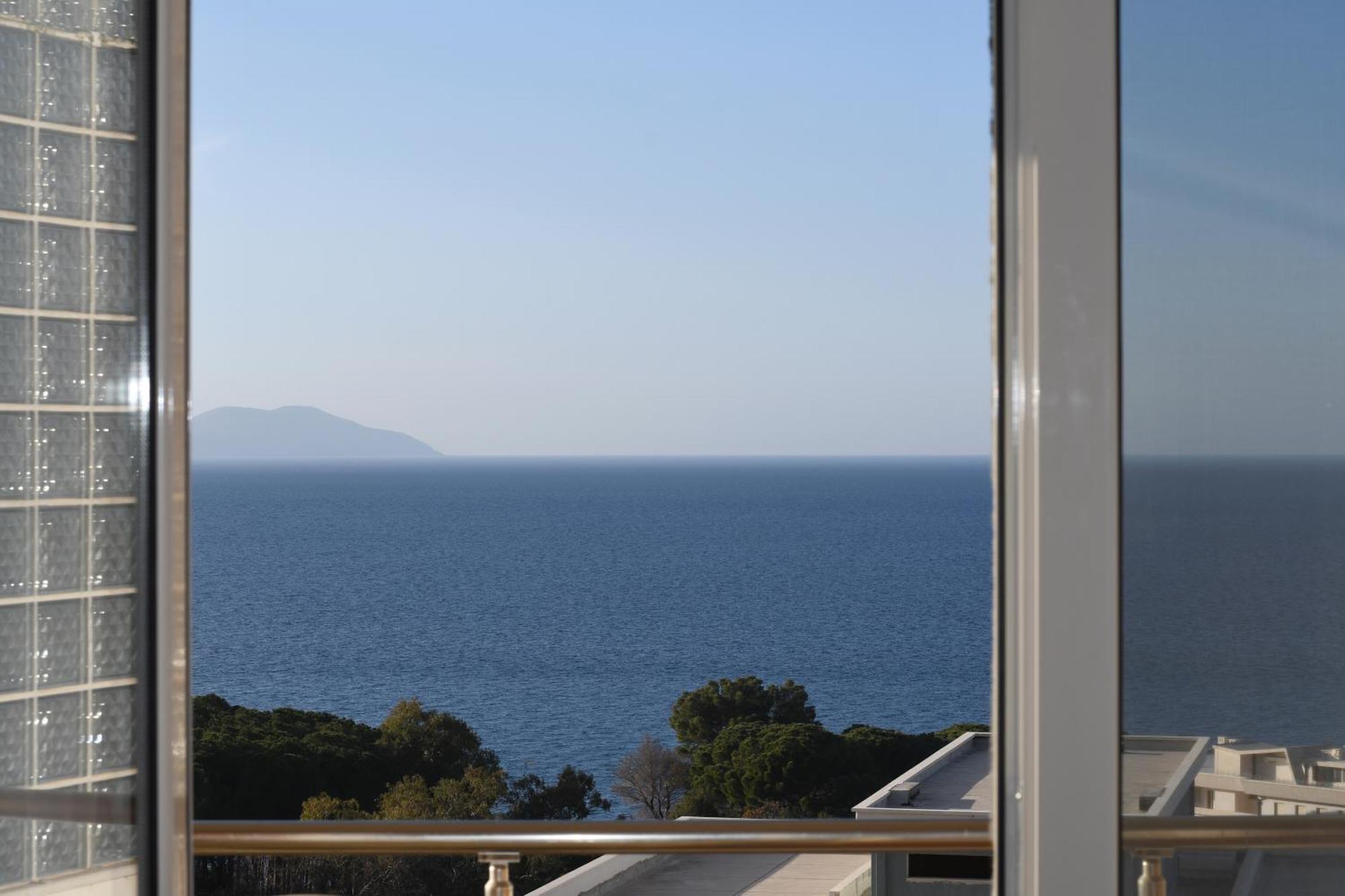 The Perfect Seaview Escape Apartament *