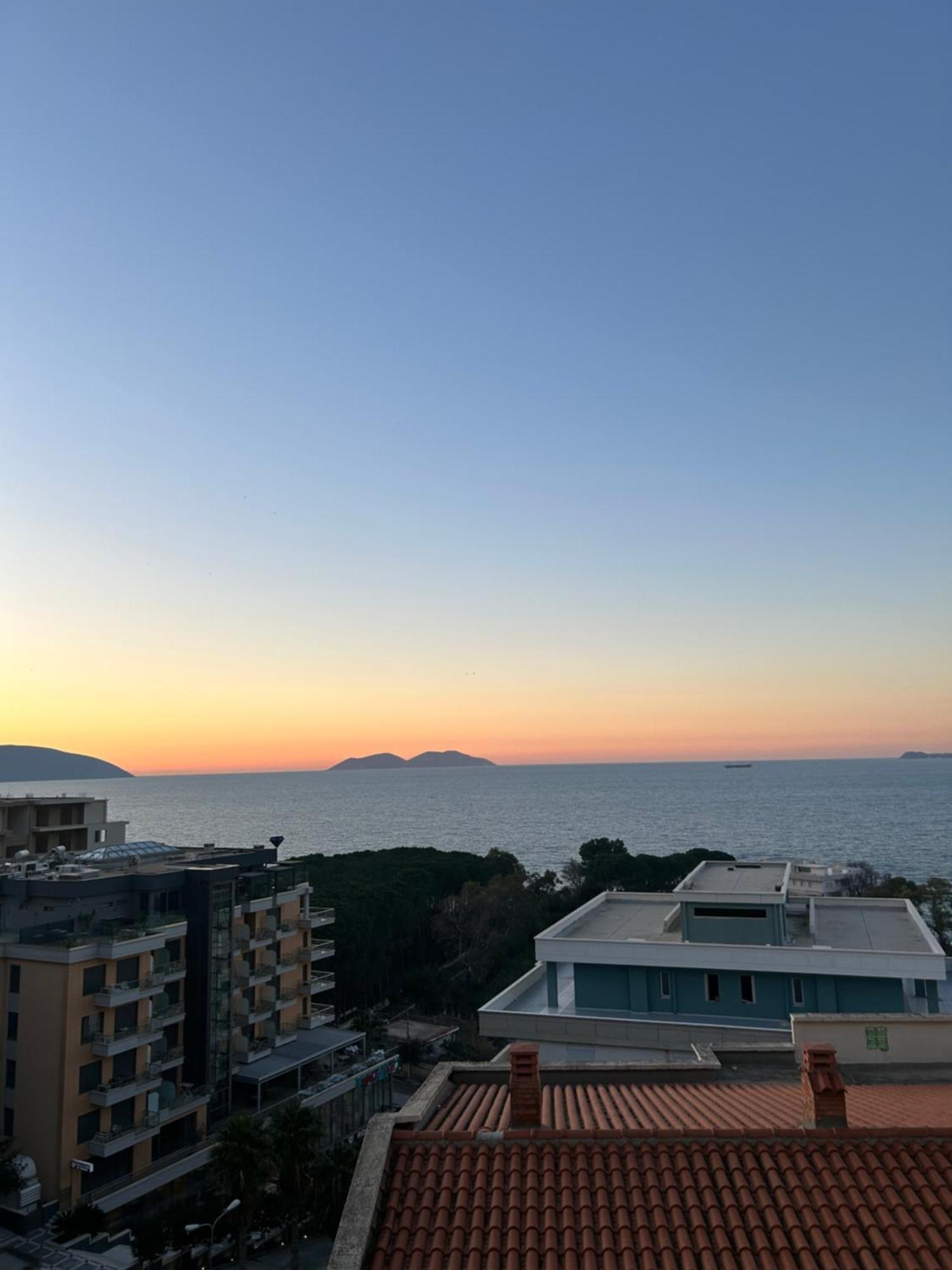 The Perfect Seaview Escape Leilighet